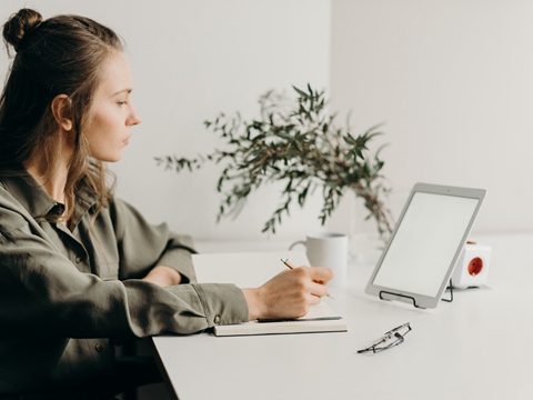 沃什執(zhí)掌美聯(lián)儲：2026年全球市場將如何變化？