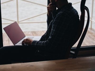 西班牙注冊(cè)公司：法定代表人條件、責(zé)任與合規(guī)要求