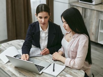 從香港辦公室價(jià)格到共享空間：一文了解最新租賃趨勢(shì)