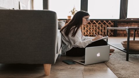 跨境物流企業(yè)不應為購置方再次銷售商品提供便利。