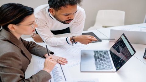 ShopBase的優(yōu)點：功能強大、操作簡便、數(shù)據(jù)安全。